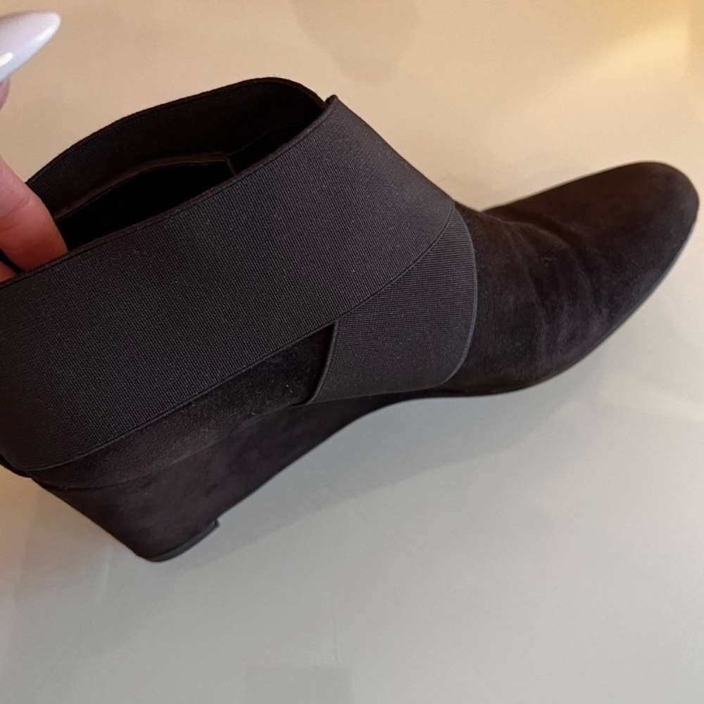 STUART WEITZMAN | Coban Brown Suede Wedge Booties